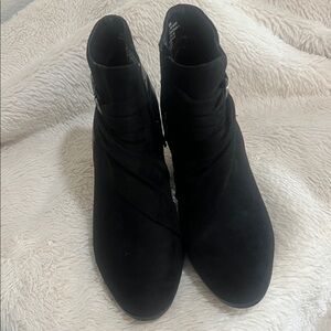 Andrew Geller Black Ankle Booties
